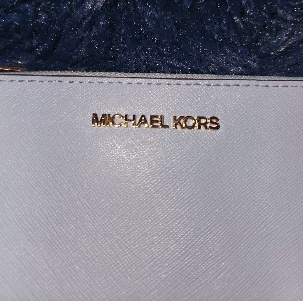 Nwt michael kors powder blue jet set travel lg 3 qtr zip saffiano leather wallet - Picture 3 of 7